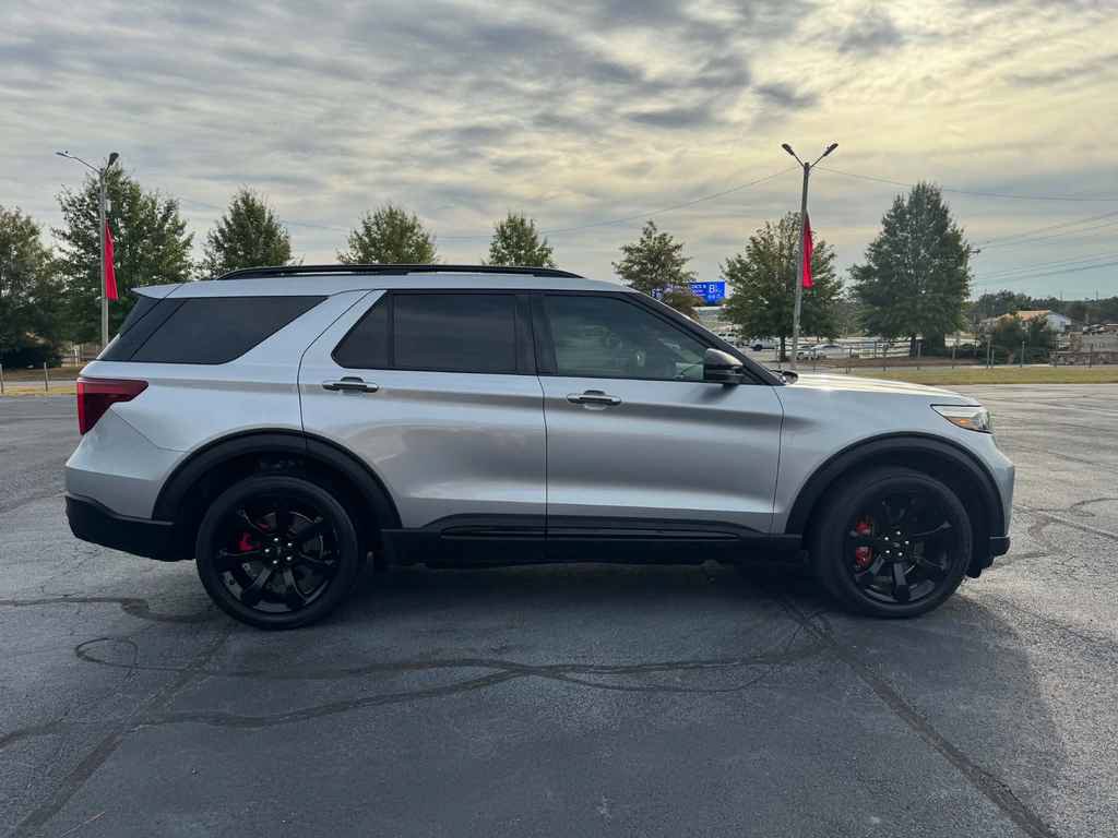 Used 2020 Ford Explorer ST w/ ST Street Pack AWD/4WD image 4