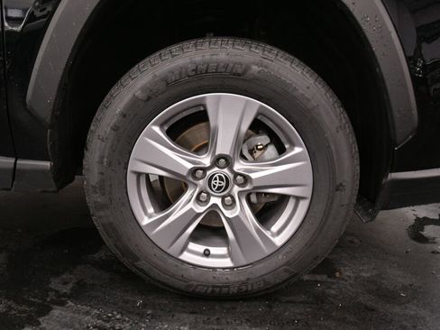 Certified 2022 Toyota RAV4 XLE image 29