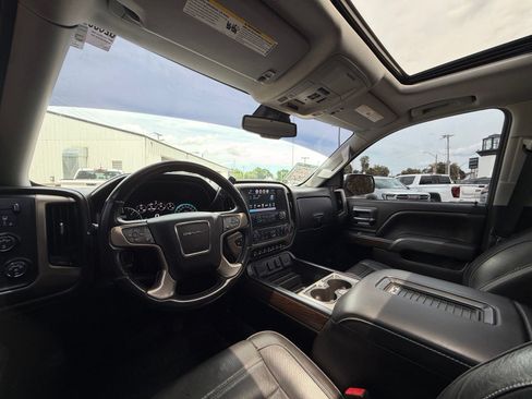 Used 2018 GMC Sierra 1500 Denali w/ Denali Ultimate Package AWD/4WD image 22