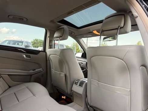 Used 2016 Mercedes-Benz E 350 Sedan image 24