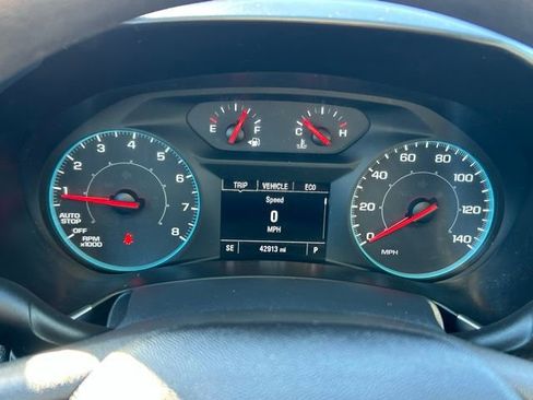 Used 2020 Chevrolet Equinox LS w/ LS Convenience Package image 18