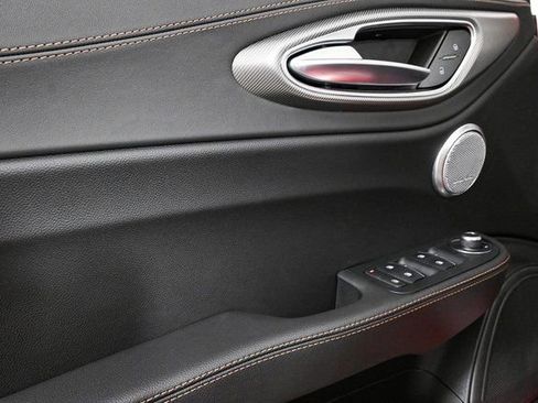 New 2025 Alfa Romeo Giulia w/ Driving Assist Package image 9