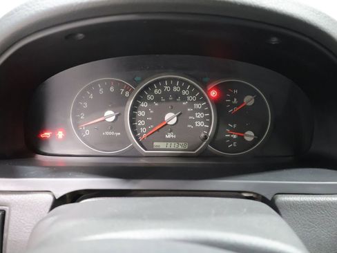 Used 2004 Kia Sedona LX FWD image 32