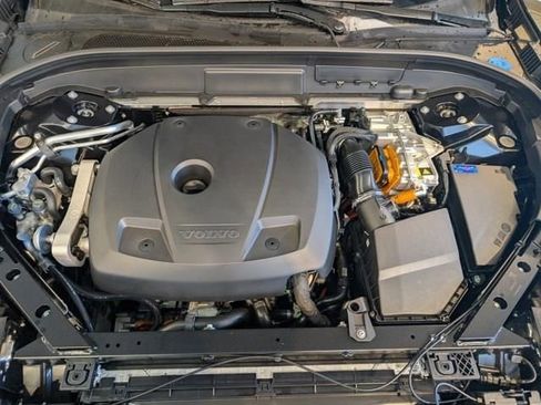 New 2026 Volvo XC60 T8 Plus w/ Climate Package AWD/4WD image 31