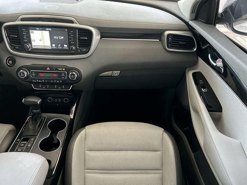 Used 2020 Kia Sorento SX FWD image 42