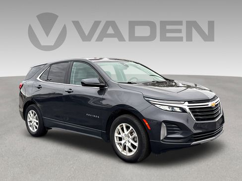 Used 2023 Chevrolet Equinox LT image 1