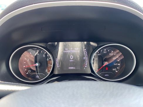 Used 2019 Jeep Compass Latitude w/ Cold Weather Group AWD/4WD image 15