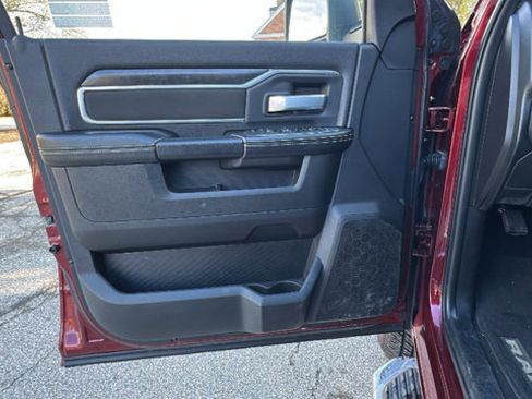 Used 2024 RAM 2500 Big Horn image 17