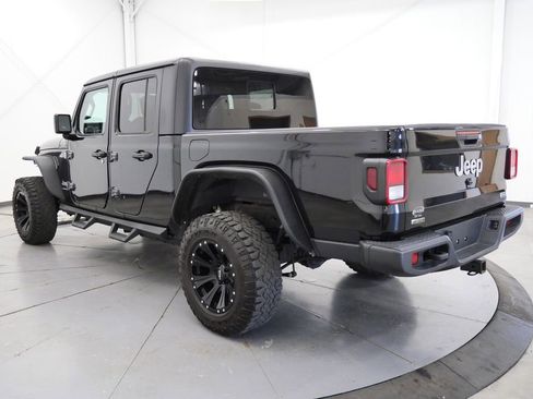 Used 2023 Jeep Gladiator Overland AWD/4WD image 5