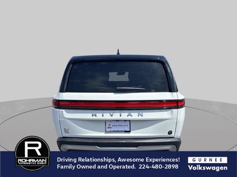 Used 2023 Rivian R1S Adventure AWD/4WD image 8