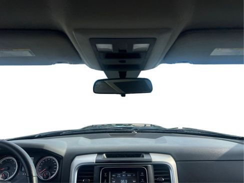 Used 2020 RAM 1500 Classic SLT image 19