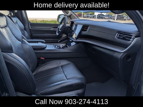 Used 2024 Jeep Wagoneer Series II w/ Flexible Seating Group RWD image 35