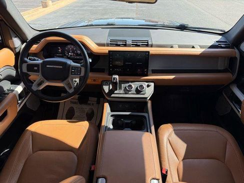 Used 2023 Land Rover Defender 130 First Edition image 39
