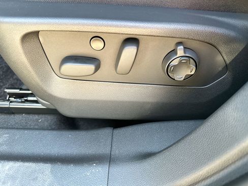 New 2025 Buick Envision Avenir image 19