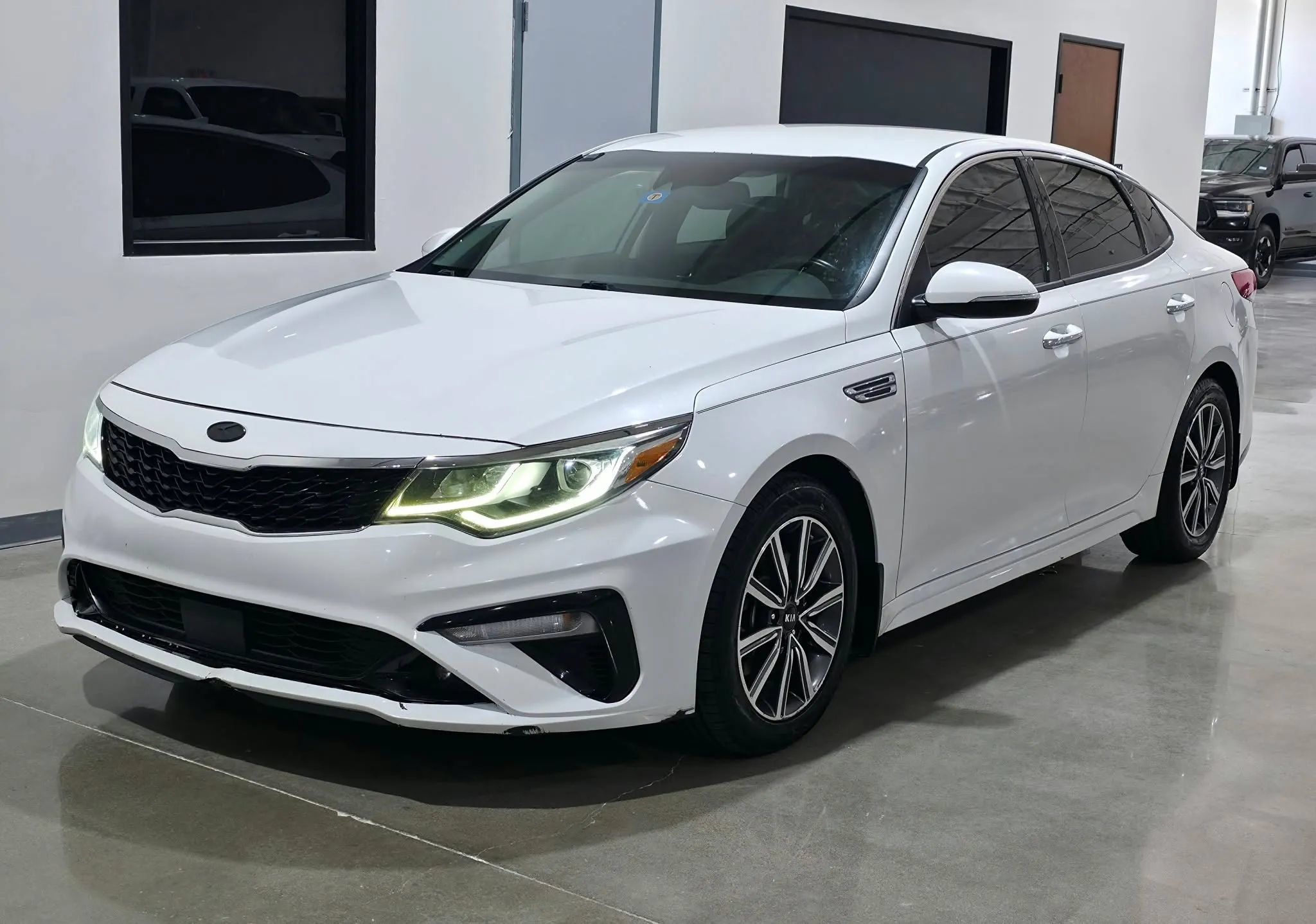 Used 2019 Kia Optima EX FWD image 7