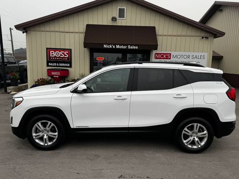 Used 2019 GMC Terrain SLE w/ Driver Convenience Package AWD/4WD image 2