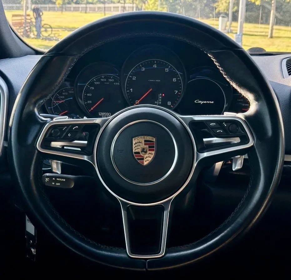 Used 2018 Porsche Cayenne AWD/4WD image 17
