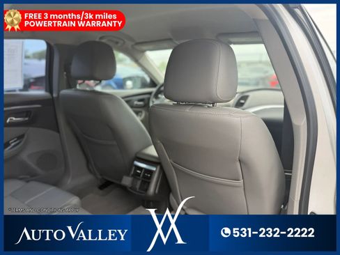 Used 2018 Chevrolet Impala LT w/ LT Convenience Package FWD image 17