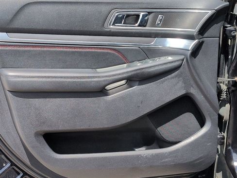 Used 2019 Ford Explorer Sport AWD/4WD image 12