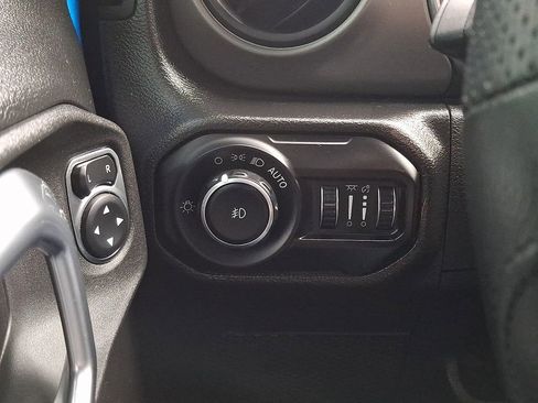 Used 2022 Jeep Wrangler Unlimited Sport AWD/4WD image 28