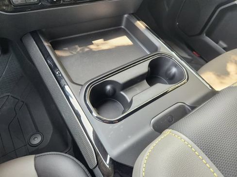 New 2026 Chevrolet Silverado 2500 ZR2 AWD/4WD image 22