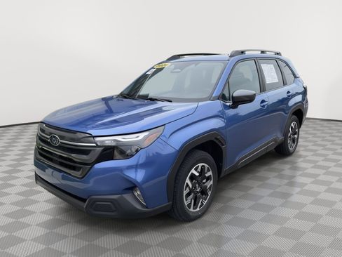 Used 2026 Subaru Forester Premium AWD/4WD image 4