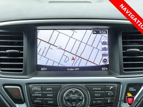 Used 2020 Nissan Pathfinder SL FWD image 7