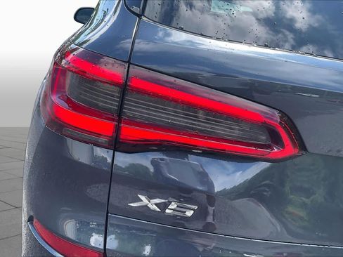 Used 2019 BMW X5 xDrive40i w/ M Sport Package AWD/4WD image 29