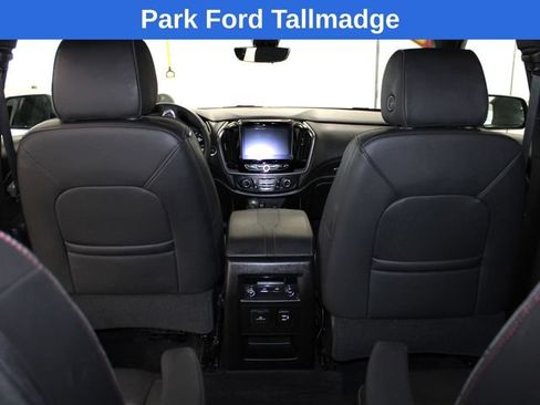 Used 2023 Chevrolet Traverse RS AWD/4WD image 28