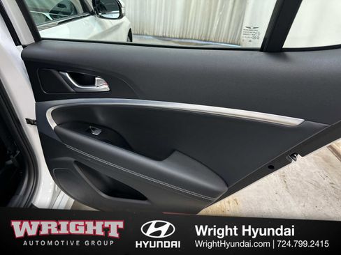 Certified 2025 Genesis G70 2.5T image 15