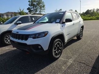 Used 2024 Jeep Compass Trailhawk AWD/4WD video 1