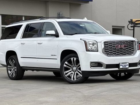 Used 2019 GMC Yukon XL Denali w/ Denali Ultimate Package AWD/4WD image 35