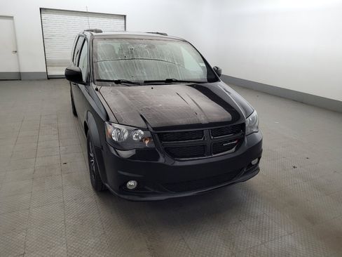 Used 2019 Dodge Grand Caravan GT FWD image 14
