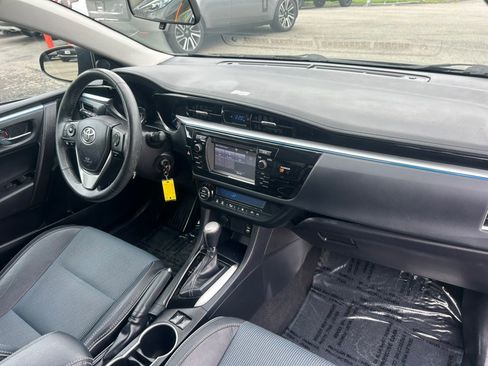 Used 2015 Toyota Corolla S image 18