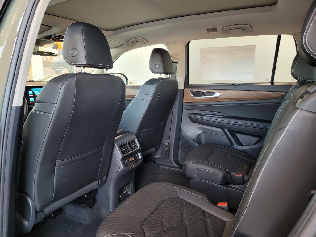 New 2026 Volkswagen Atlas SE AWD/4WD image 12