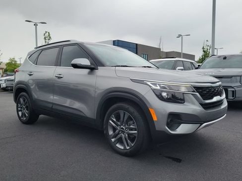 Certified 2023 Kia Seltos S FWD image 3
