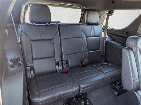Used 2022 Chevrolet Tahoe RST w/ Luxury Package AWD/4WD image 27