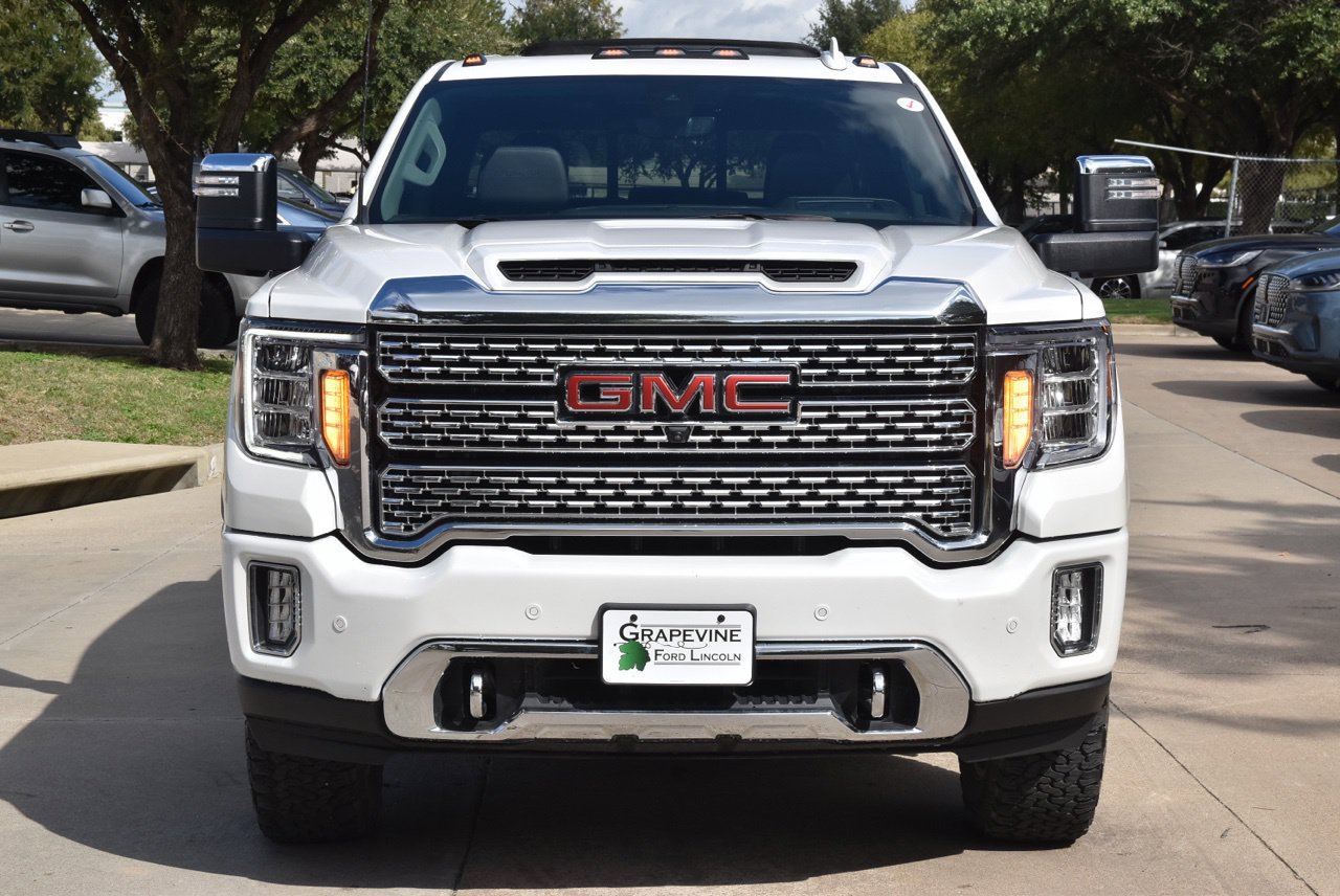 Used 2022 GMC Sierra 3500 Denali w/ Denali Ultimate Package AWD/4WD image 3