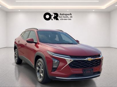Used 2025 Chevrolet Trax LT