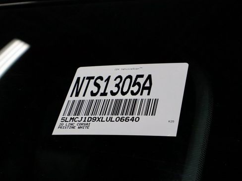 Used 2020 Lincoln Corsair AWD w/ Luxury Package image 34