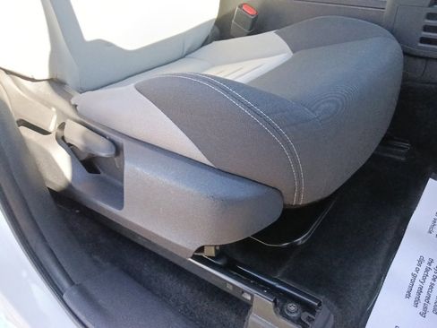 Used 2024 Toyota Tacoma TRD Off-Road image 31