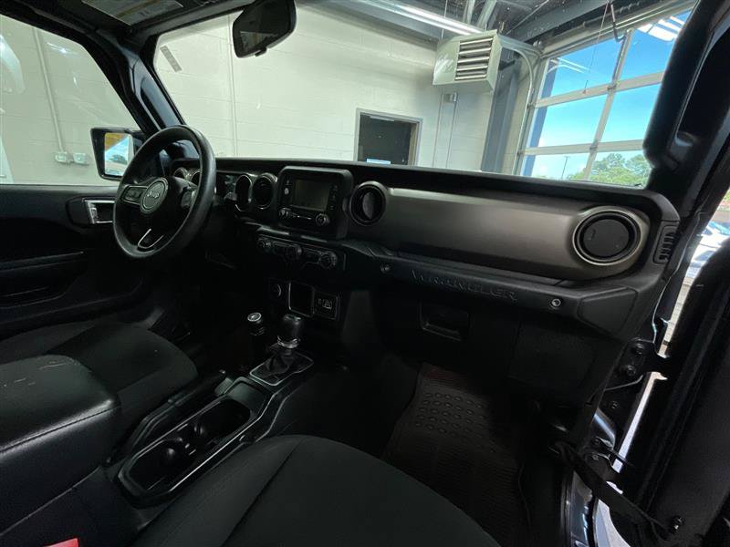 Used 2018 Jeep Wrangler Unlimited Sport AWD/4WD image 28