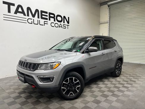 Used 2020 Jeep Compass Trailhawk AWD/4WD image 2