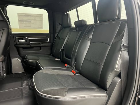 New 2026 RAM 2500 Laramie AWD/4WD image 11