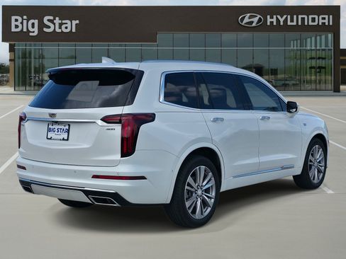 Used 2024 Cadillac XT6 Premium Luxury w/ Platinum Package FWD image 4