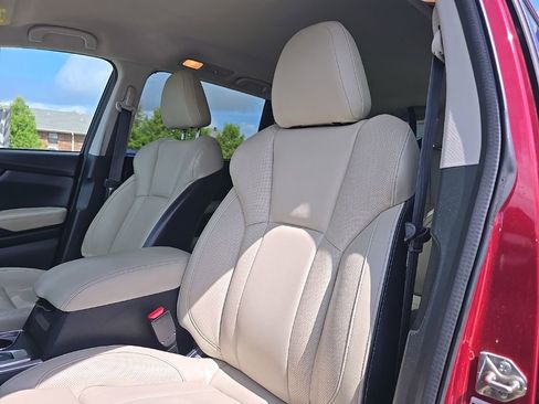 Used 2019 Subaru Ascent Limited AWD/4WD image 17