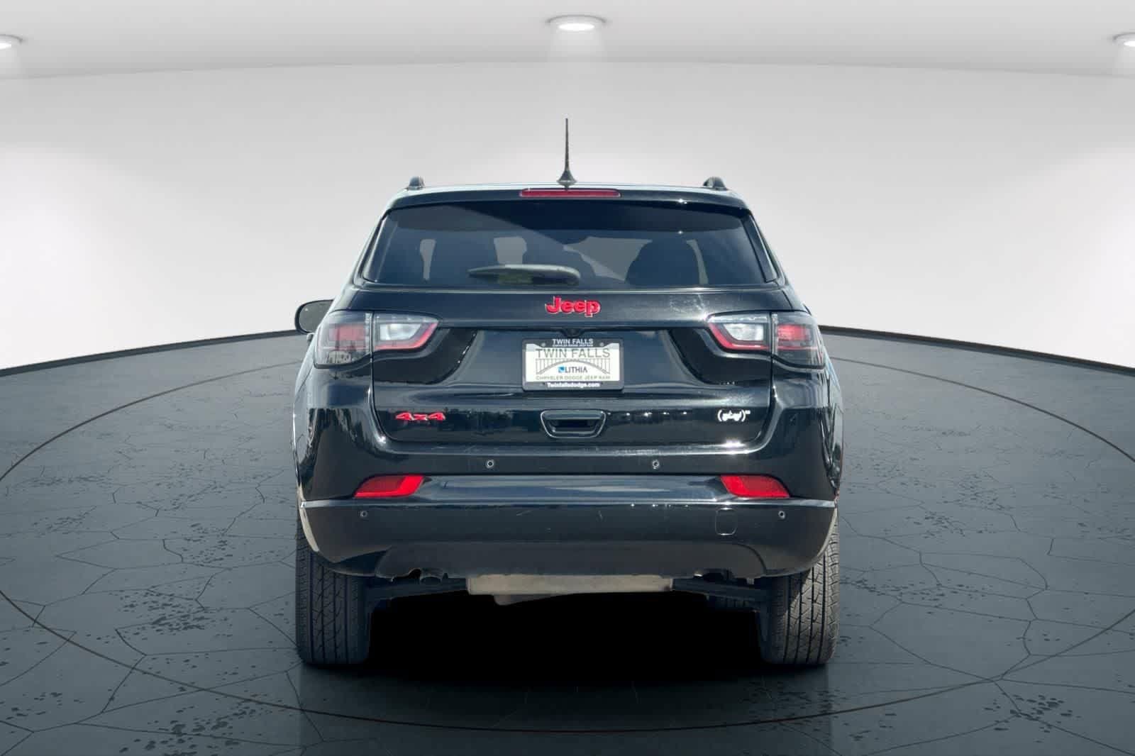 Used 2023 Jeep Compass Limited w/ Elite Group for (Red) Edition AWD/4WD image 7