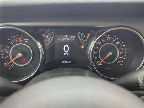 Used 2022 Jeep Wrangler Sport AWD/4WD image 9