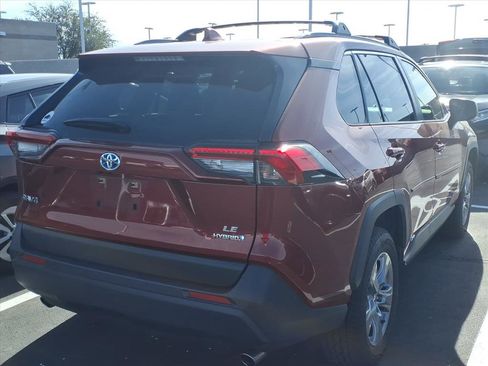 Certified 2022 Toyota RAV4 LE image 3