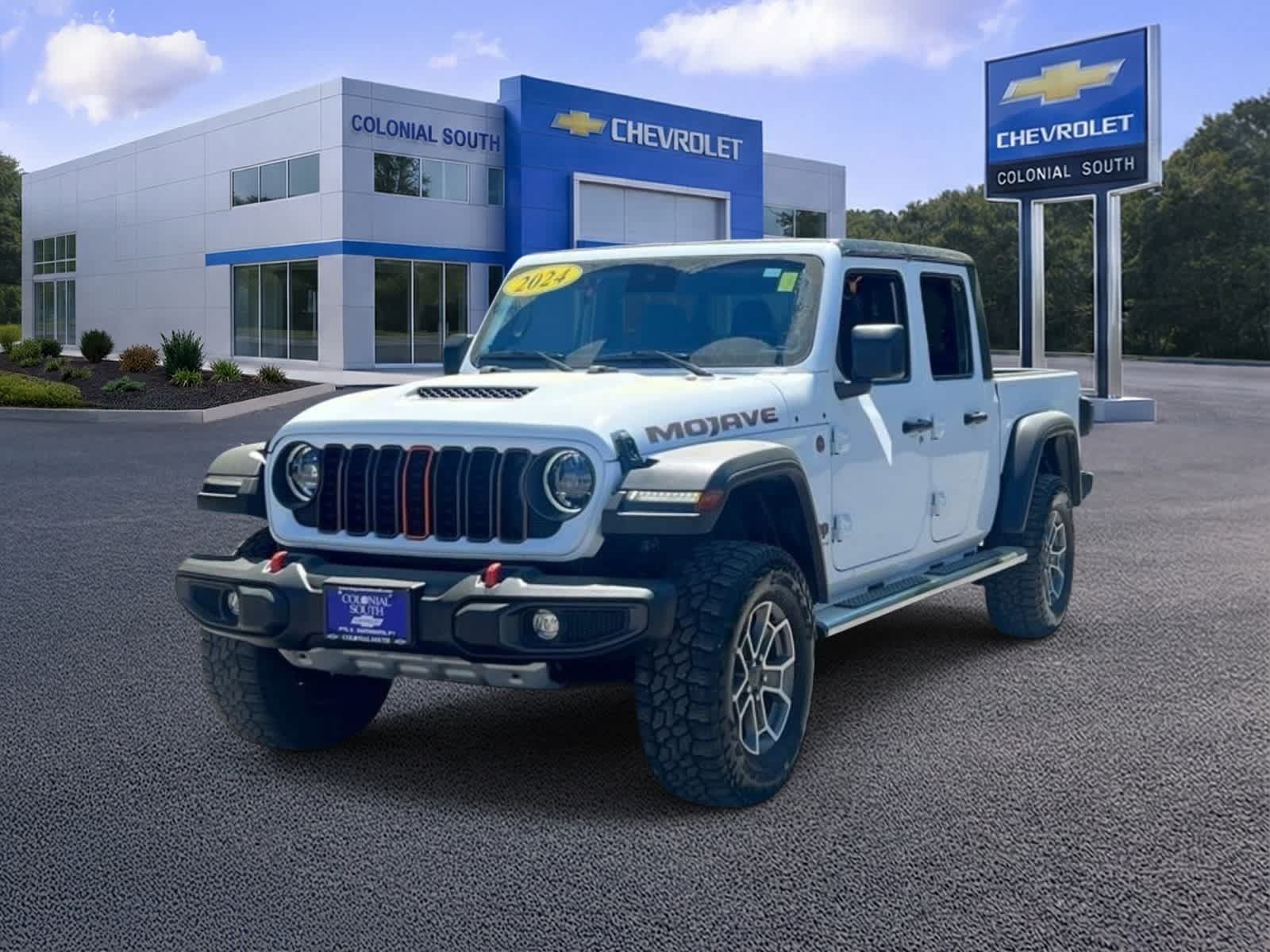 Used 2024 Jeep Gladiator Mojave w/ Convenience Group AWD/4WD image 1